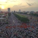 시하누크 전임 국왕 유해 캄보디아 귀환 : 수십만 인파 운집 이미지