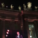 G00120 | 초대형 바티칸시국 베드로 대성전 콘서트 : 퍼렐윌리엄스, 뱀뱀, 존 레전드의 Grace for the World 후기-2