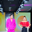 자신감 업 시니어 모델 이미지