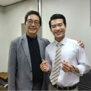 사랑의 하트 부탁드려요 ~~# 조명섭 ( 원로선배가수 동료가수와 멋진 포즈 사진모음) 이미지