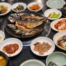 내둔길 | &#34;10첩 반상과 간장게장의 환상적인 조화!&#34;