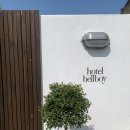 222-2-000001 | [동해 숙소] 호텔 벨보이 (Hotel Bellboy)