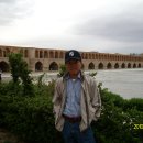 발전기의 원리- 엘림의 카룬강 33교(각) 다리에서 필자 근영 이미지