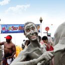 홈에서 즐기는 셀프 피부관리 이미지