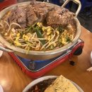 사랑방수제비 | 이태원술집 추천 이태원 사랑방 :: 포차 분위기, 얼큰 뼈수제비, 짜계치 후기