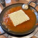 두꺼비부대찌개 이미지