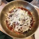 덕산초등학교 | 현지인이 추천하는 국수, 소갈비가 유명한 진해맛집 "수제국수 진해점"
