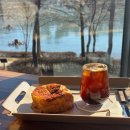 연못4길 51-2, (문화동) | [카페 호암지] 충주시 문화동 | 호암지 주차 가능한 호수뷰 충주 카페