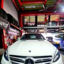 블루디젤모터스 | 벤츠 GLE350d 요소수(AdBlue) 탱크 교환 – 애드블루 경고등과 운행 거리 제한 문제 해결.