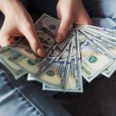 컨텐츠로 돈 버는 법 &lt;하루 5시간 일하는 40대 주부, 月 1000만 원 버는 비결이…&gt;