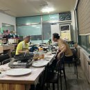 날으는 꽃돼지 이미지