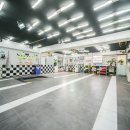 자동차수리중 이미지