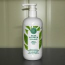 꽃을든남자 이미지