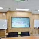 도서관에서 세계사 여행 이미지