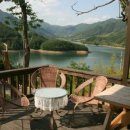 호숫가 펜션 이미지