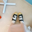 카페 앤 스니커즈