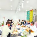 힐링 꽃과 식물 세밀화 이미지