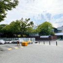 공공도서관 앞 이미지