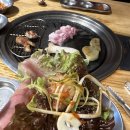 CU학익하나점 앞 | 간만에 강릉 중앙시장 맛집. 칼집삼겹. 칼집생갈비 궁금