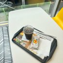 맥도날드 신메뉴 게살 크림 크로켓 스낵랩 후기 | 어플 쿠폰 사용 가격 3000원