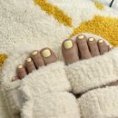 모모당구장 | 송파구 문정역 네일샵 모모네일 밝은 연노랑색 병아리패디 후기 여름네일 추천