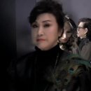 자신감 업 시니어 모델 이미지