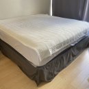 Beautyrest Platinum King size double mattress with bed frame 이미지