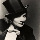 모로코//조세프 본 스텐버그/1930/미국/91분/로맨틱 드라마 흑백/Morocco