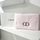 현영코스메틱 | [디올뷰티] 2025년 코스메틱 증정 기프트 폭신폭신 패딩 "핑크색 파우치" 클러치 리뷰