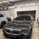 회신카써비스 | G80 렌터카에서 BMW 530i xDrive M Sport로 — 30대 법인 오너 출고기 (소피스토그레이 × 실버스톤)
