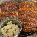 흥부골 숯불돼지 왕갈비 이미지