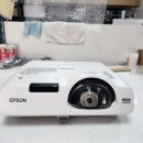 EPSON EB - 535W 단초점 중고빔프로젝터 이미지