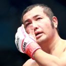 소아암 환자 돕기 UFC 출전한 김보성, 왼쪽 눈 거의 실명…"오른쪽 눈도 부상" 이미지