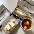 퀸떡떡볶이크로플 | 카페인중독 와플 후기 소금우유와플 카야버터 크로플 마라 떡볶이 솔직 후기
