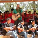 우쿨렐레 악기 연주 이미지