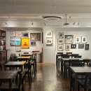 알라딘목장 | 신사 <룩인사이드>, 책과 예술작품이 있는 가로수길 카페, 박재호 개인전