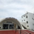 우도항 대합실 도로변 | 바람 맞는 제주여행 4일차