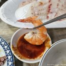 격포항 수산시장 1층 | 부안 변산 채석강 옆 격포항수산시장 맛집 '99수산' 도미회, 대하 추천