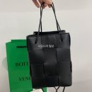 신세계하남마르니 | 보테가베네타 카세트 버킷백 블랙 보테가베네타신세계백화점하남점 구입