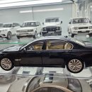 1:18 / 교쇼 lcd모델 / bmw 7 f02 , 렉서스 lx570 판매 이미지