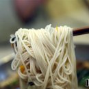 엎어말이국수