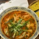 [다낭여행] 다낭 한시장 근처 가성비 로컬 맛집 “나고비엣” 추천 ; 쌀국수 분짜 반쎄오 메뉴 가격...