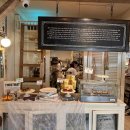 커피 스터디 CAFE | 호치민 2군 카페 ThisThat Bakery Cafe 방문후기