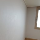 서령종합공사 | 경산우미린더포레스트 도배 잘 하는 곳 , 압량 33평 실크도배 시공 거실 주방 벽면 프리모 99117-1...