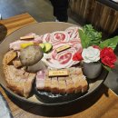 꽃피는집 | 홍대 삼겹살 맛집 꽃피는고기 홍대본점 후기 | 비주얼부터 맛까지 완벽