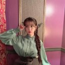 아이유 안경 이미지