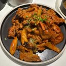 종로-신영-종로-영-242 | [혜화/솥밥/카페] 도토리소반 솥밥 먹고 이띵룸 카페가서 피스타치오베리크림 롤케이크 먹은 내돈내산 후기