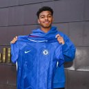 첼시와 프로 계약을 맺은 티아고실바 아들 이미지