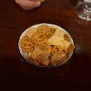 내가 좋아하는 와인을 찾아라 | 분위기 좋은 부산 와인바 무국적신사 위스키 콜키지 후기