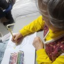 길상화 | [전달후기] 색칠공부책 선물 - 길상화노인복지센터